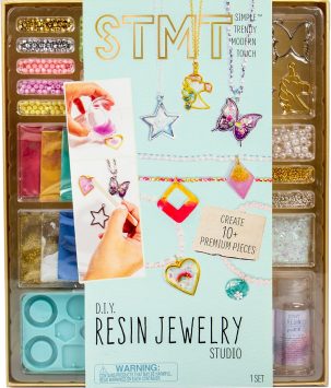 STMT D.I.Y. Resin Jewelry Studio, All-in-One Resin Jewelry Making Kit with Molds, Fun DIY Kit to Make Your Own Necklaces, Bracelets & More, Great Gift for Teen Girls 14+